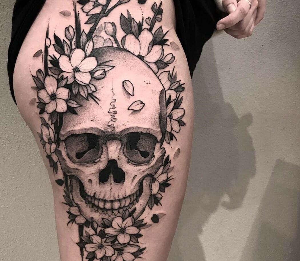 11 Flower Thigh Tattoo Ideas That Will Blow Your Mind