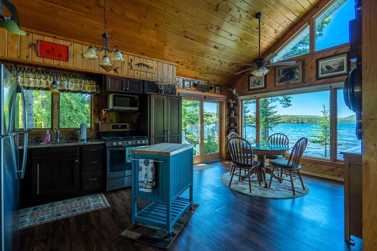 13 Best Cabin Rentals In The Upper Peninsula Of Michigan