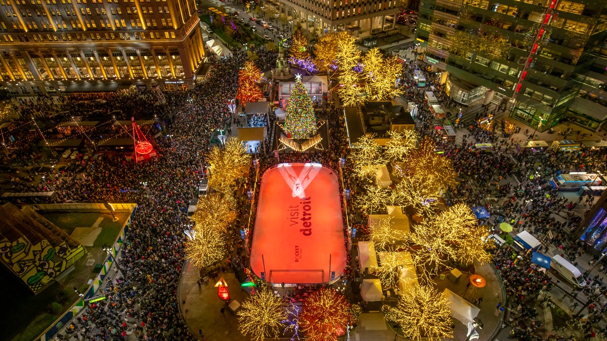 2021 Detroit Christmas Tree Lighting