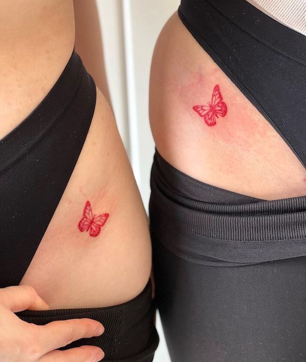 45 Beautiful Hip Tattoos For Women With Meaning