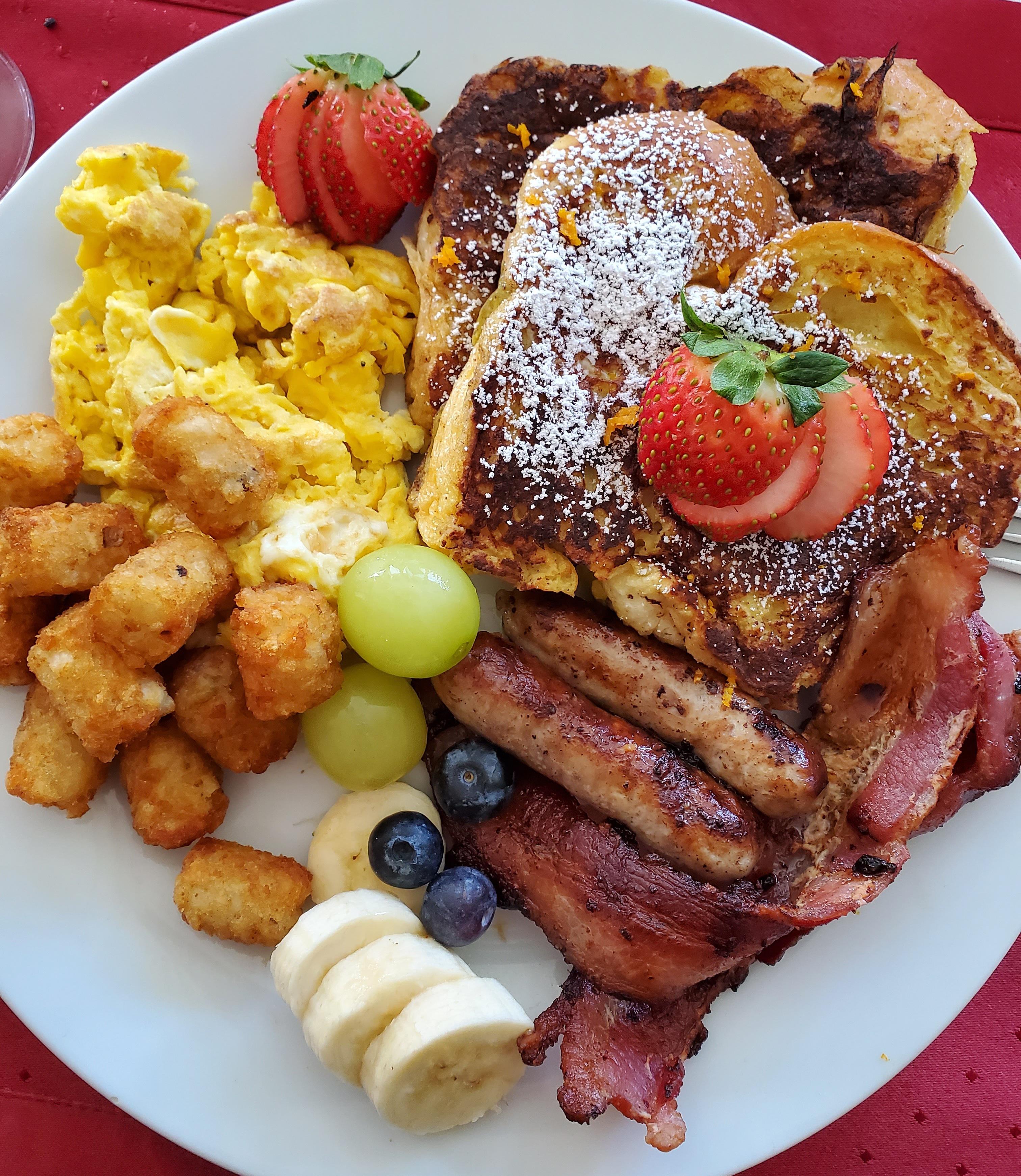 Breakfast Plate Brioche French Toast Breakfast Links Thick Cut Bacon