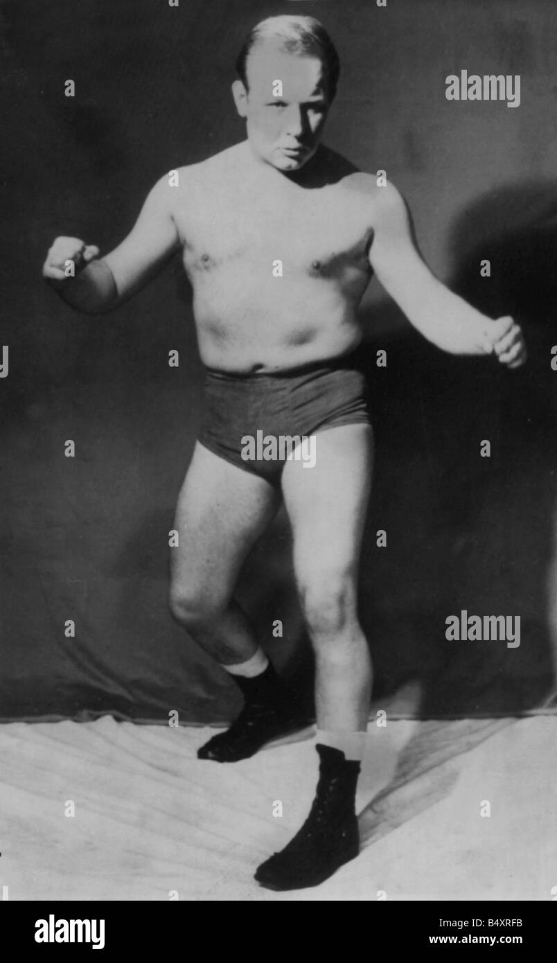 Brian Glover Actor As A Wrestler 1970 Stock Photo Alamy