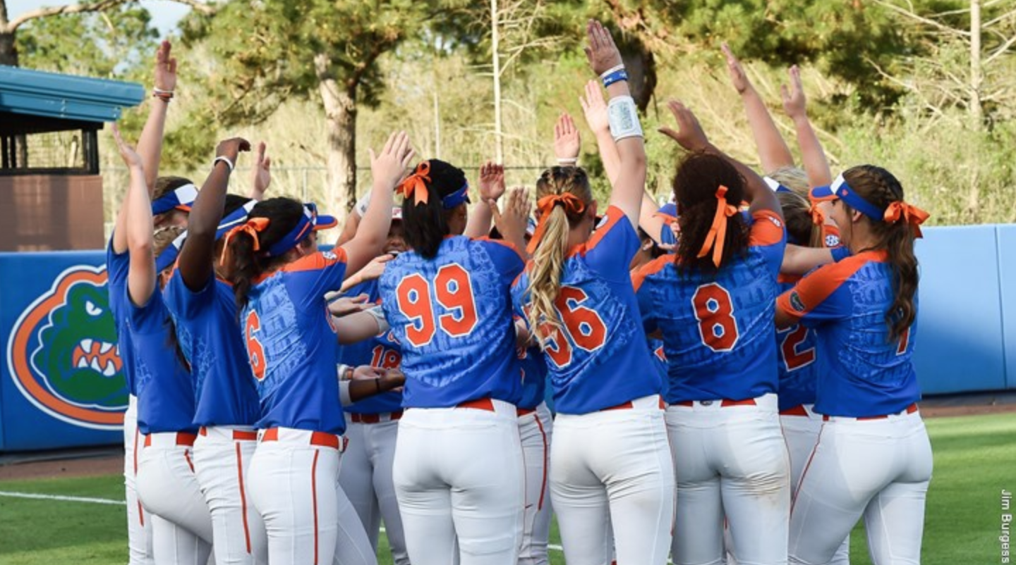 Florida Softball Off To Hot Start In Sec After Weekend Sweep Of Kentucky