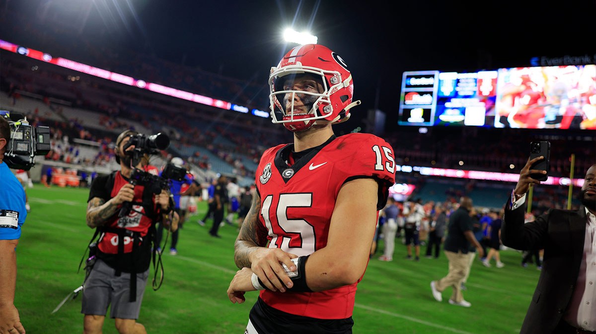 Georgia S Carson Beck The Quarterback Who Didn T Transfer Is Now In