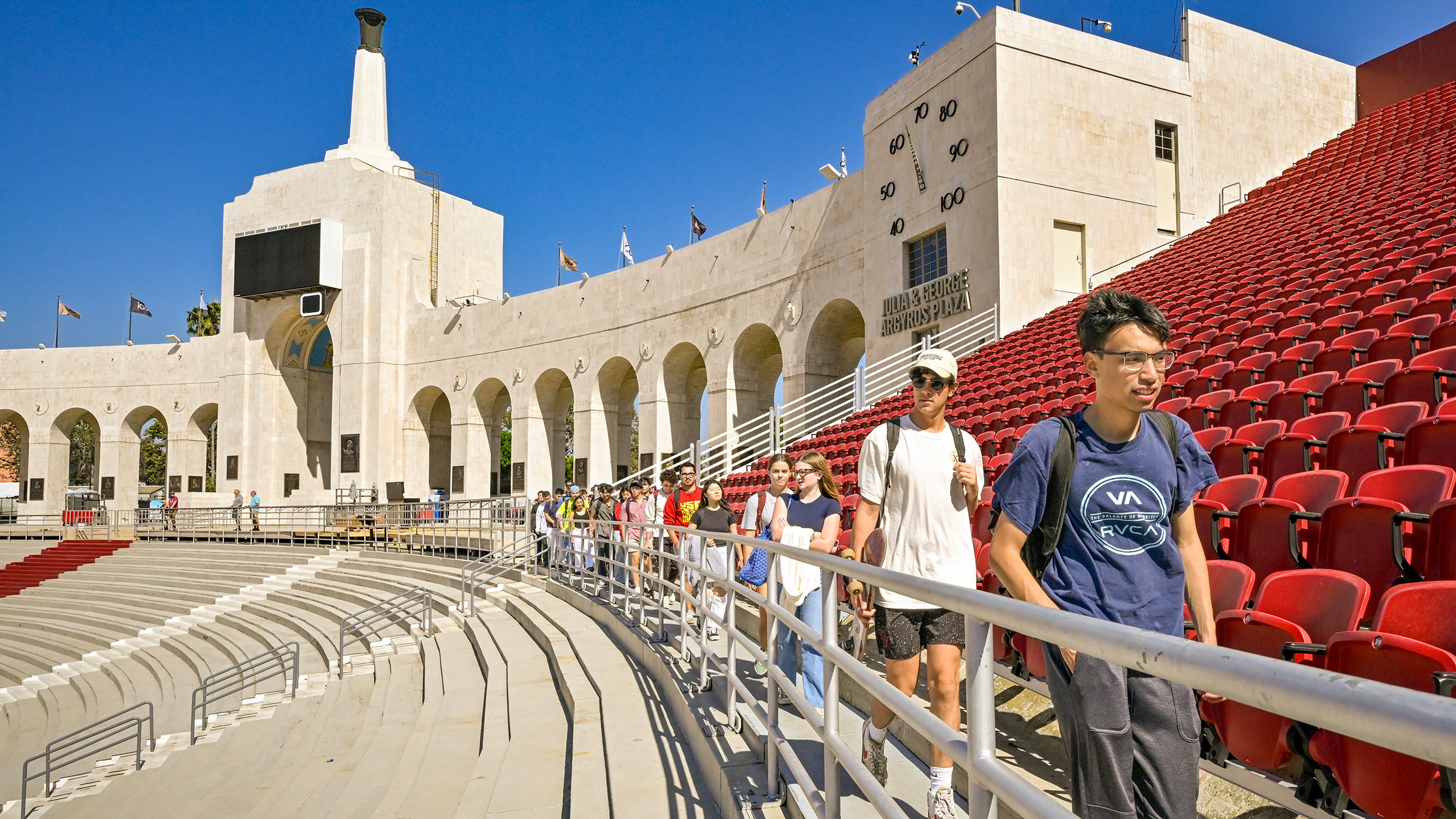 L A Memorial Coliseum Brings Usc Classroom Concepts To Life