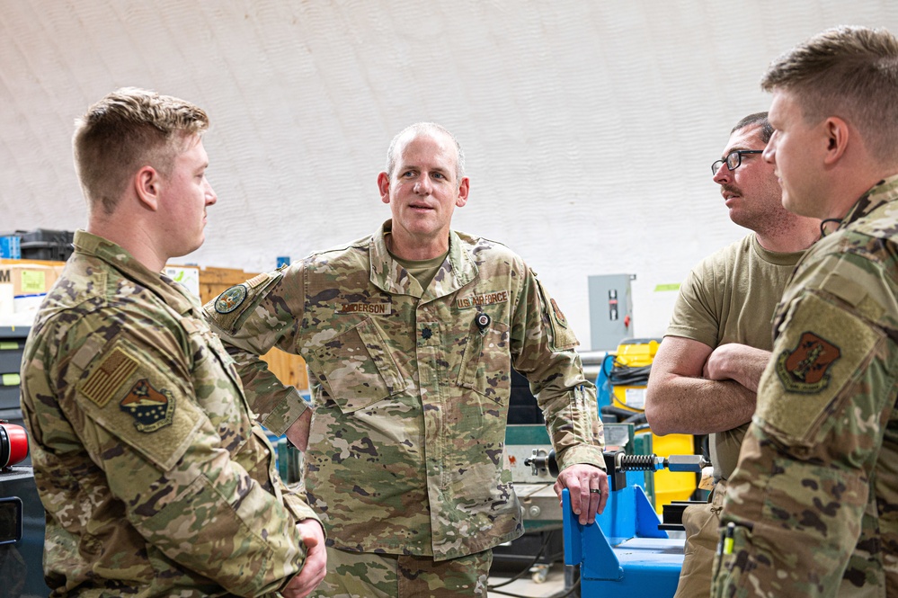 Leadership From Air Reserve Command Visit Guard And Reserve Members To