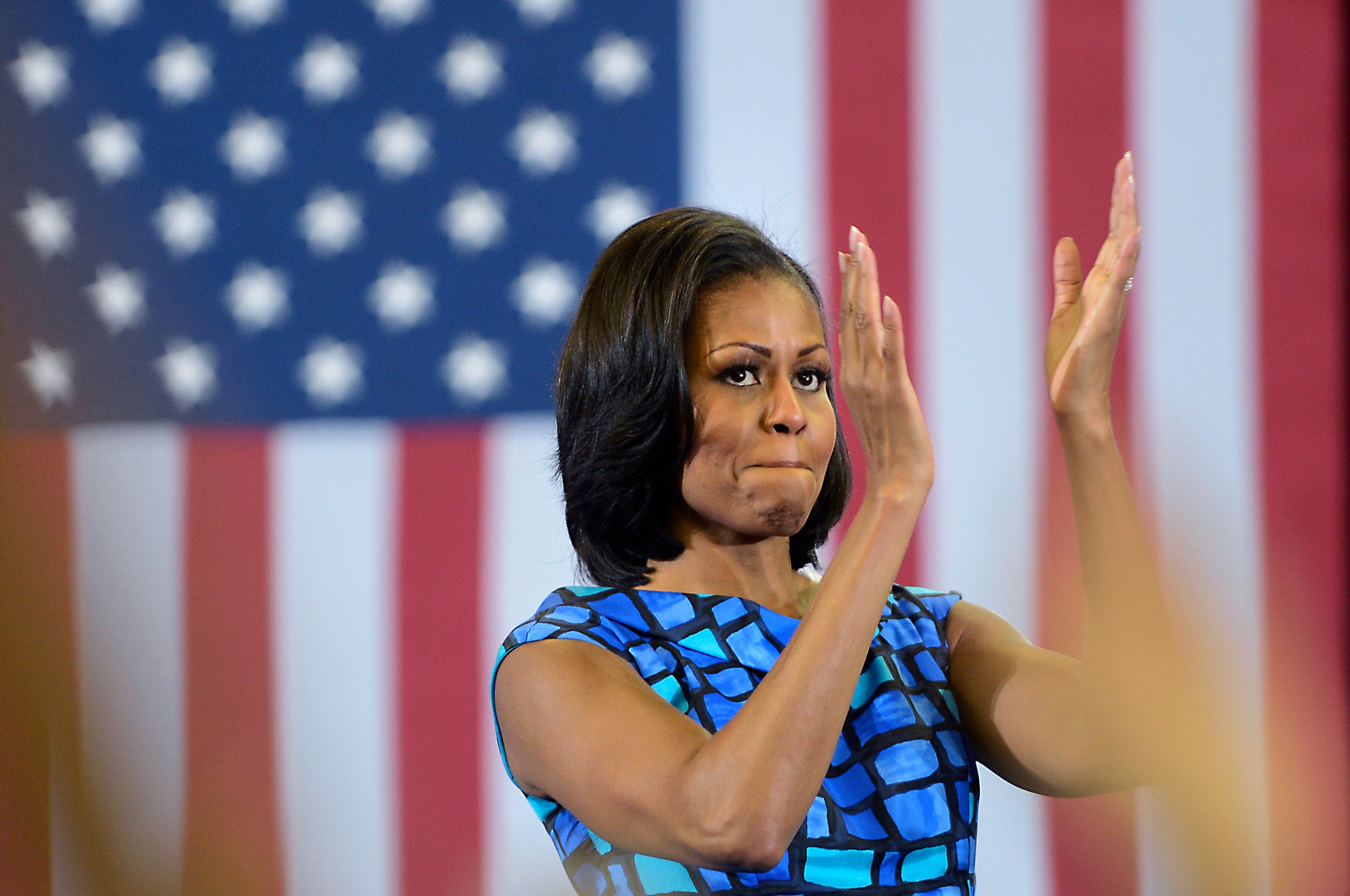 Michelle Obama S Arms Are More Coveted Than Jennifer Aniston S Inspire