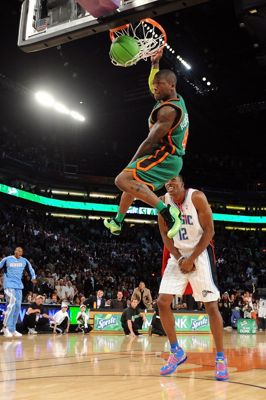 Nate Robinson Dunks On The Magic Nba Slam Dunk Contest Knicks