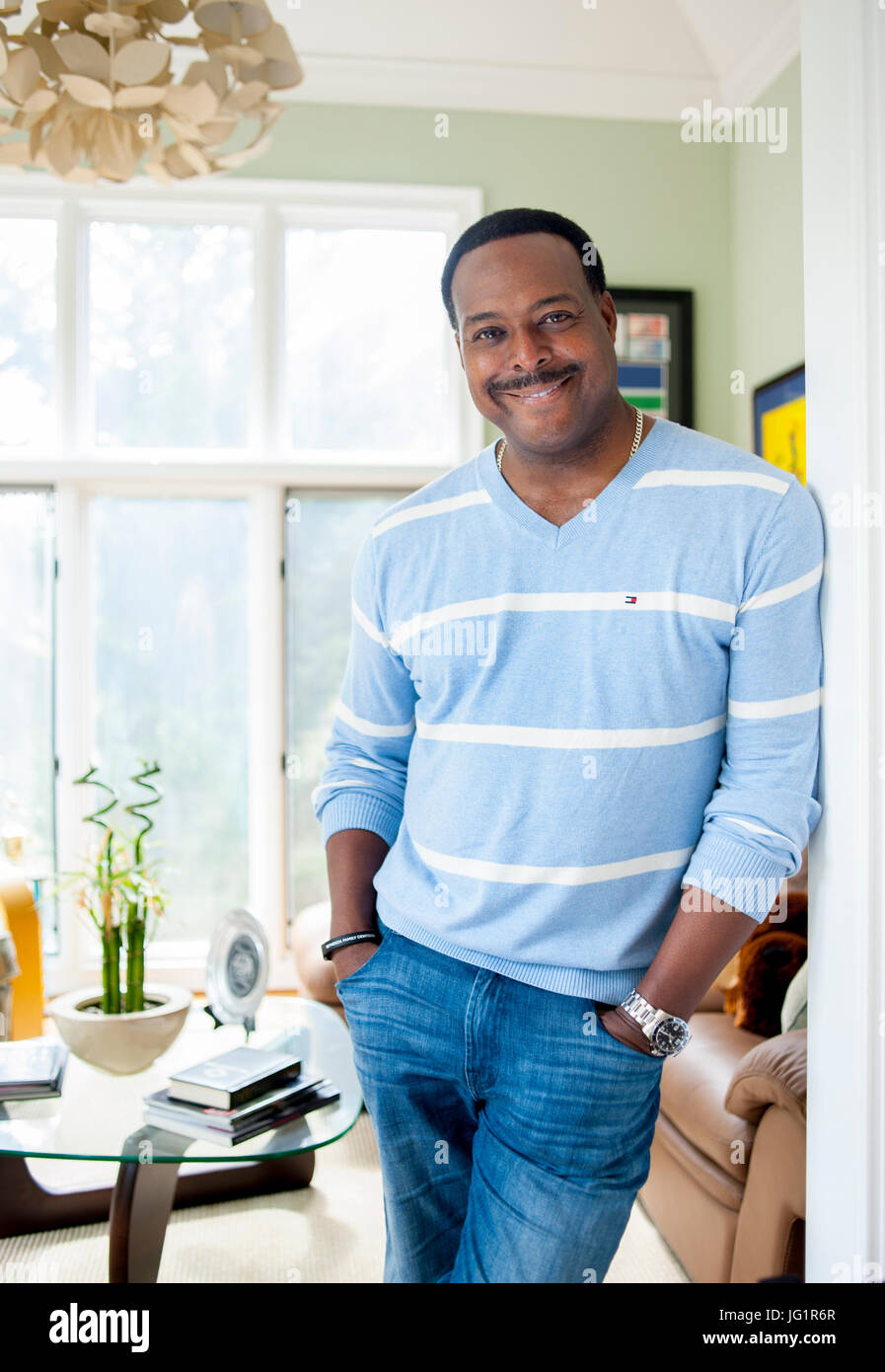 Nbc Washington News Anchor Leon Harris In His Home Stock Photo Alamy