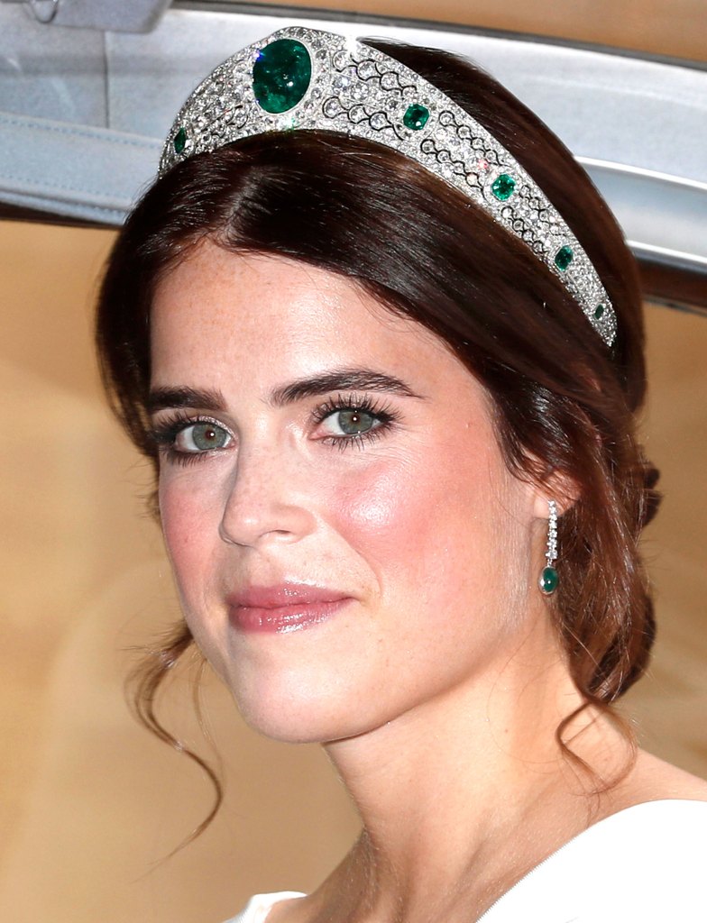 Princess Eugenie Wears Greville Tiara To Marry Jack Brooksbank Us Weekly