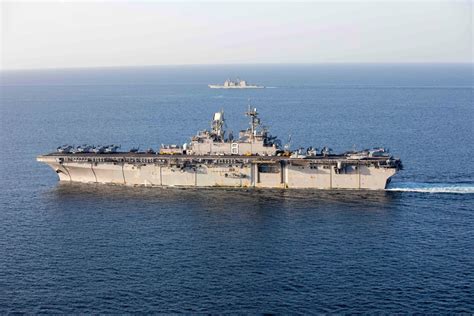 San Diego Based Uss Makin Island Enters Persian Gulf With Marines From