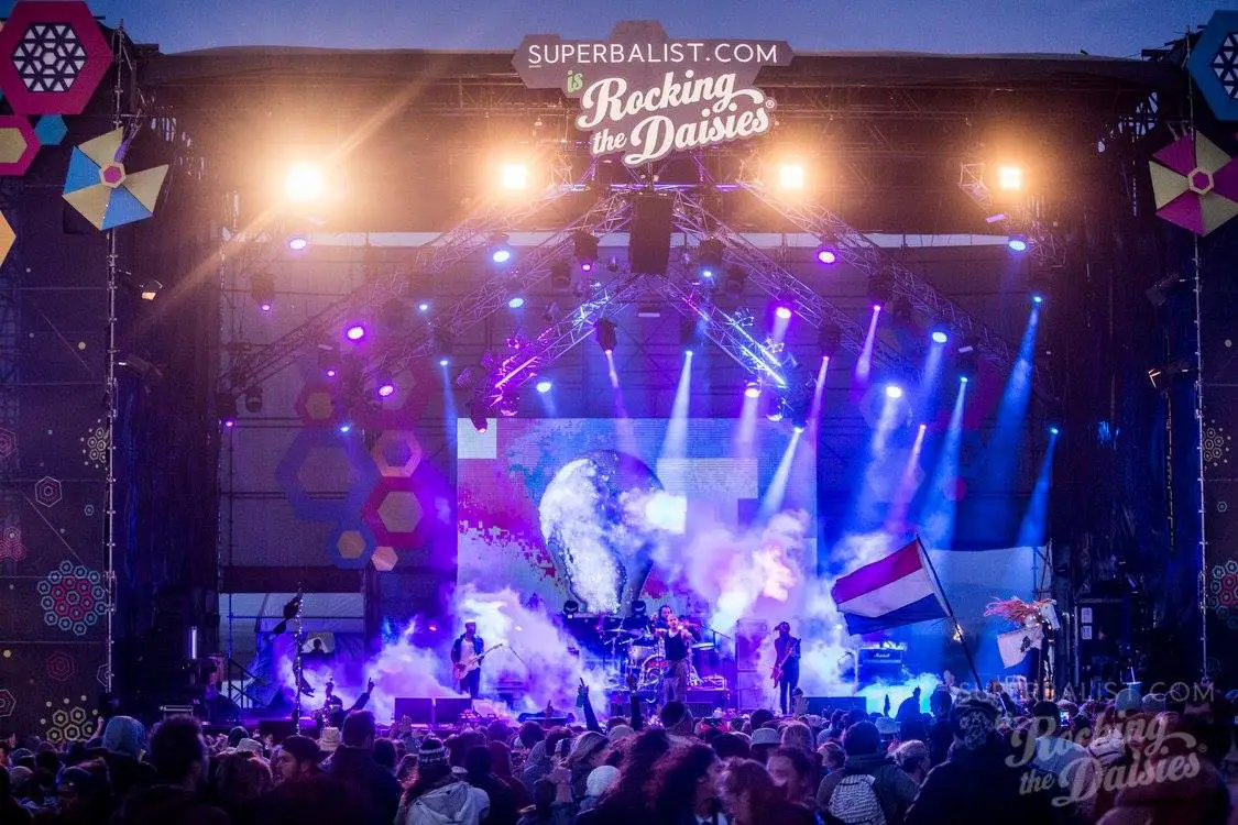 The Ultimate Guide To Rocking The Daisies 2019 Wanderlust Movement