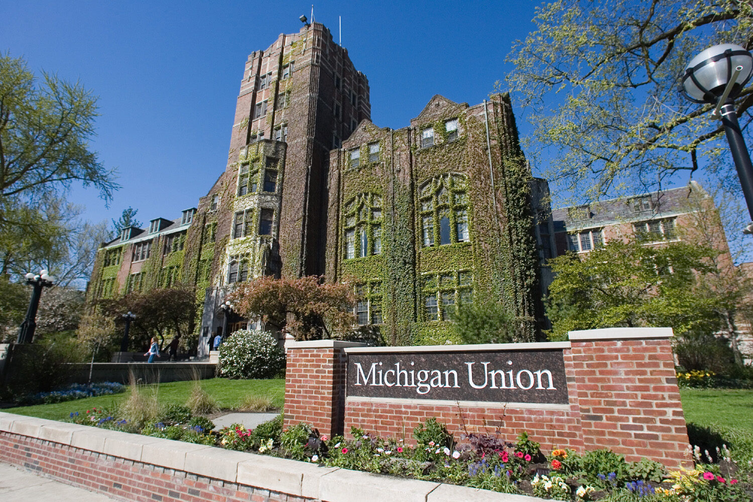 University Of Michigan To Host National Center For School Safety Gun