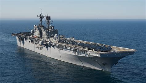 Uss Makin Island Arrives In Singapore For Port Visit Commander U S