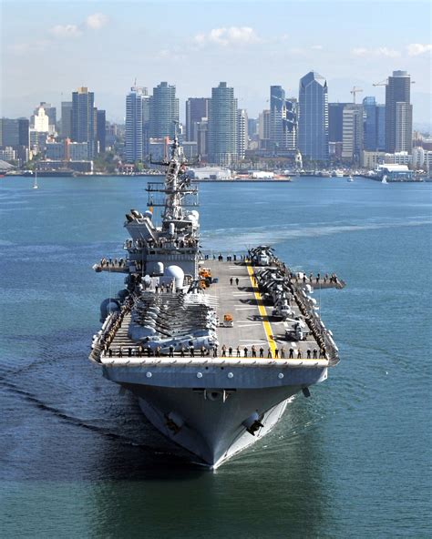 Uss Makin Island Lhd 8 Leaves San Diego For Its First Operational