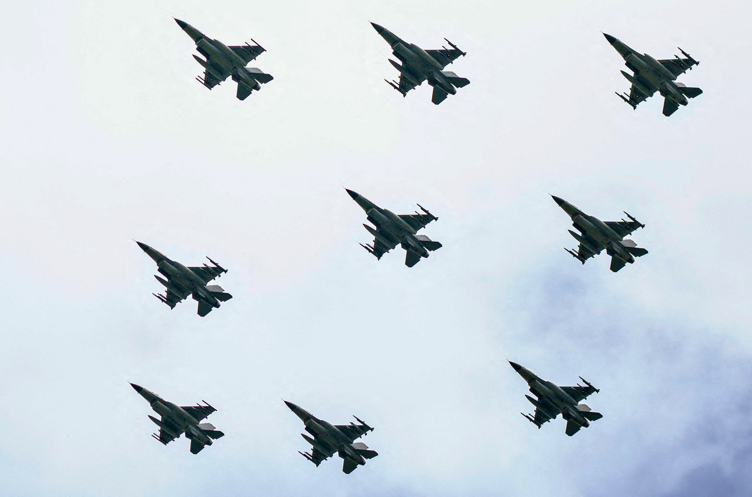 Western Fighter Jets Face These Four Major Problems In Ukraine Newsweek